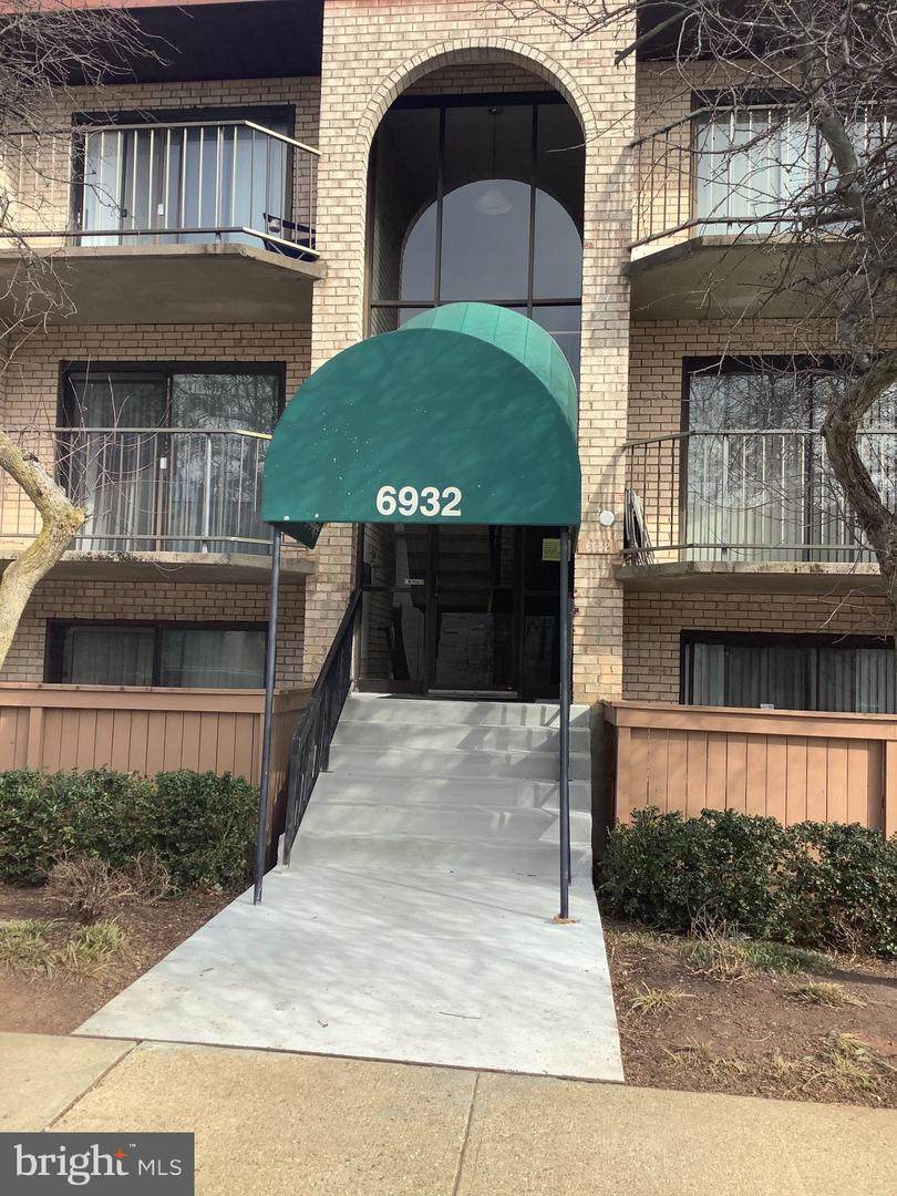 6932 Hanover Parkway - Photo 1
