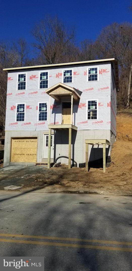 823 Potomac Street - Photo 1