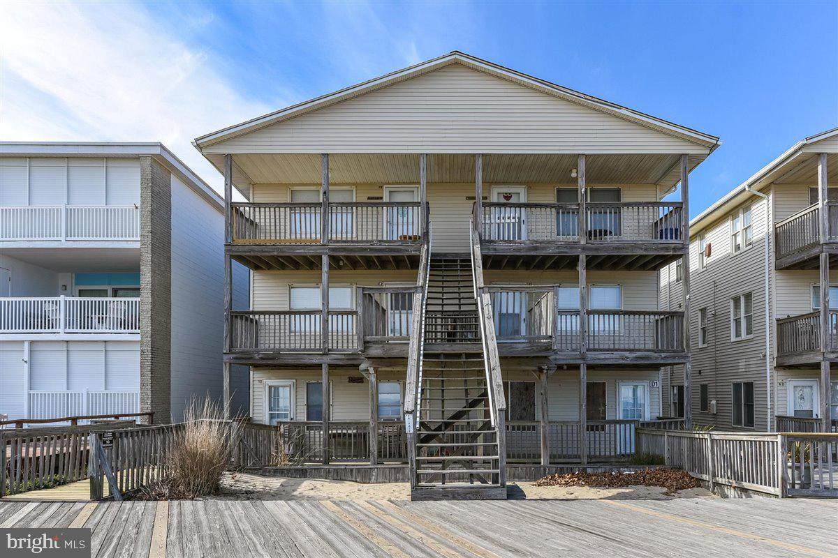 1911 Atlantic Avenue - Photo 1
