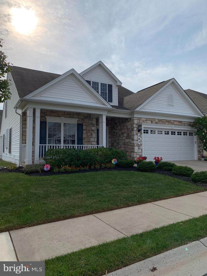 207 Butterfly Drive - Photo 1