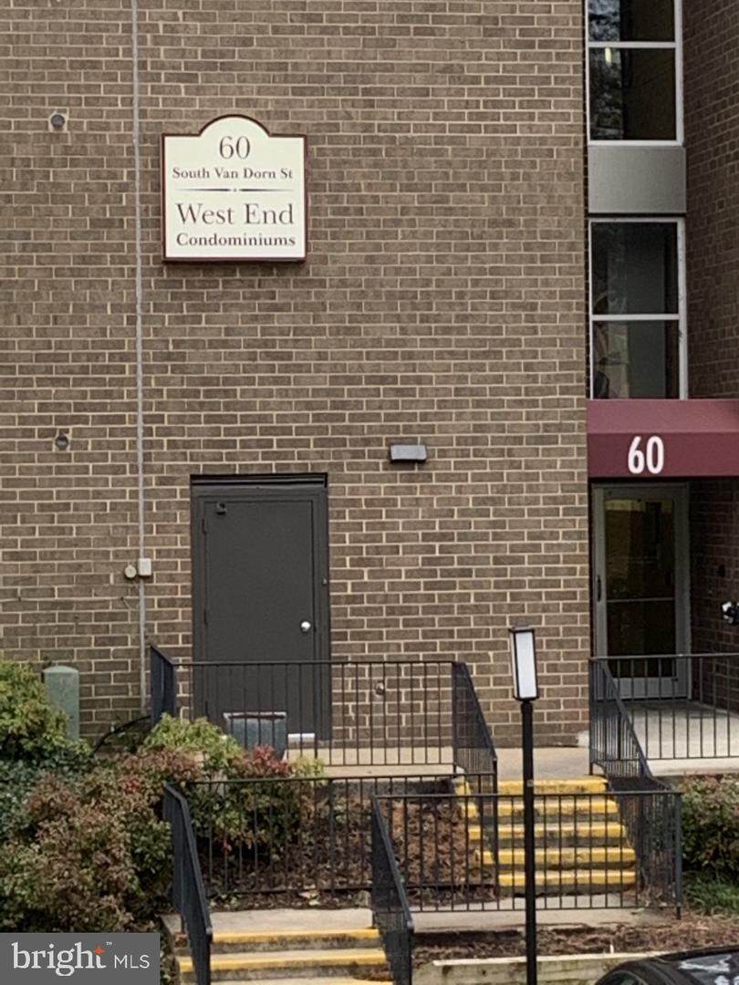 60 Van Dorn Street - Photo 1
