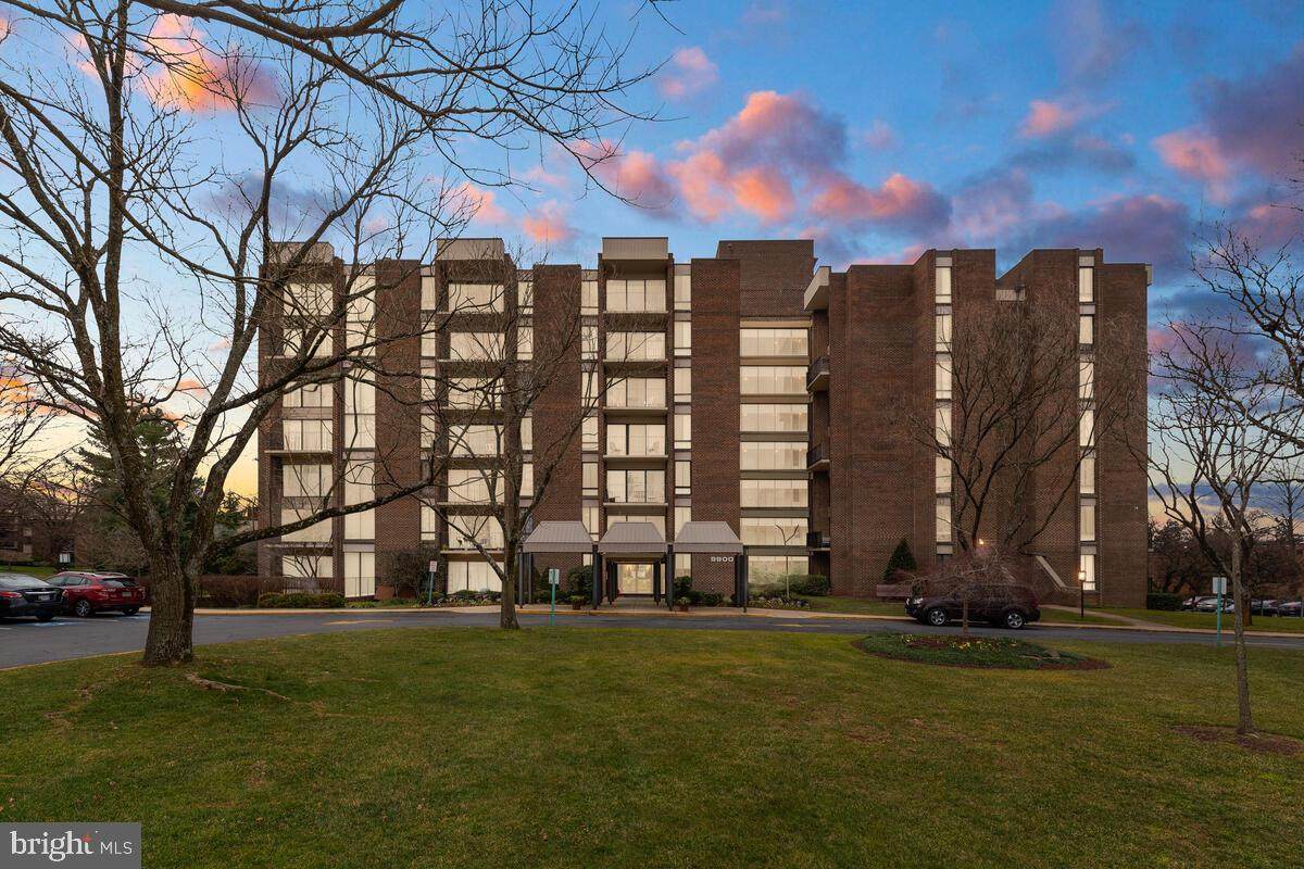 9900 Georgia Avenue - Photo 1