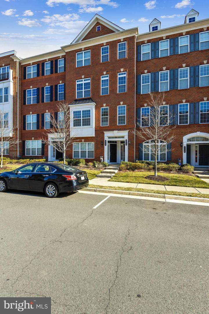 23466 Belvoir Woods Terrace - Photo 1