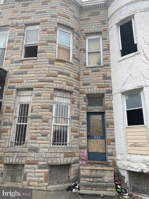 1825 Fulton Avenue - Photo 1