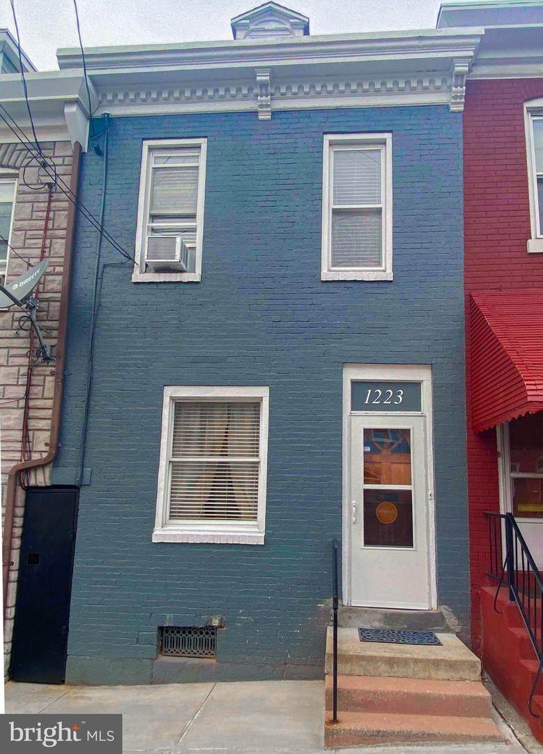 1223 Chestnut Street - Photo 1