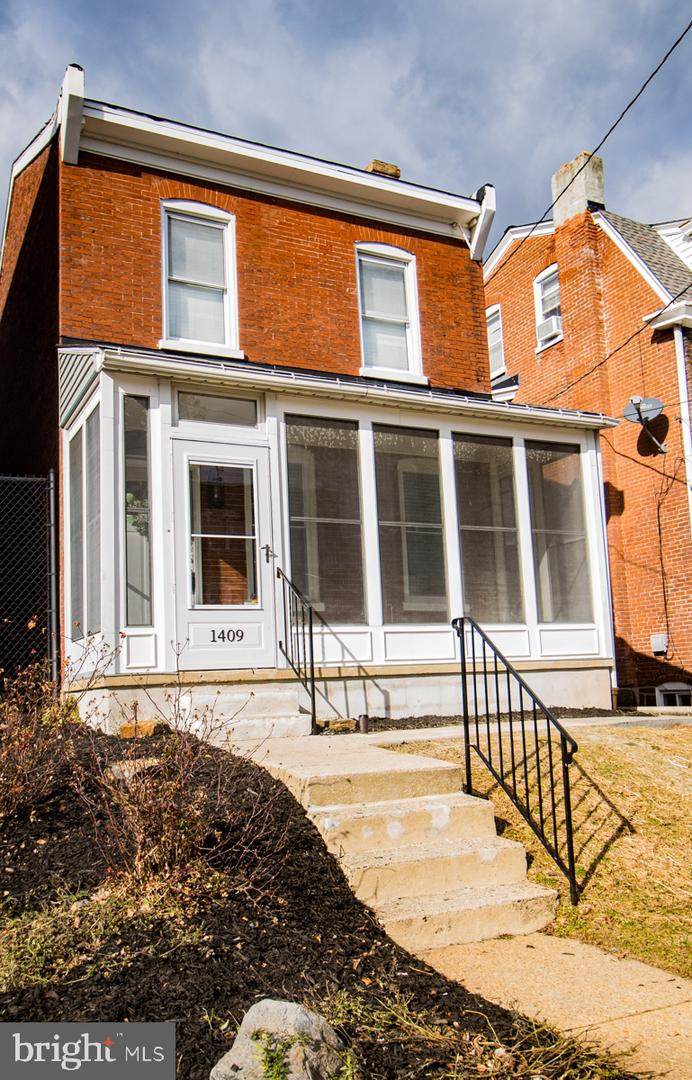1409 Clayton Street - Photo 1