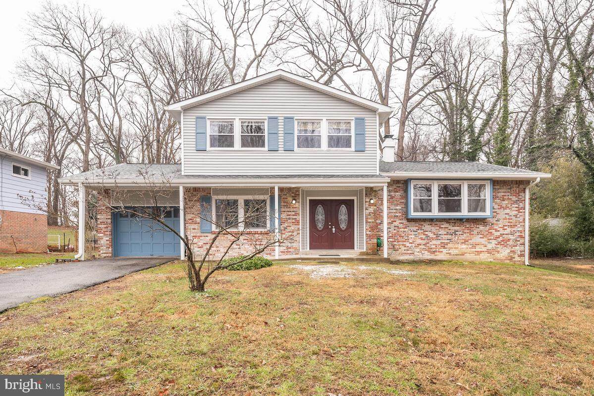 706 Kings Lane - Photo 1
