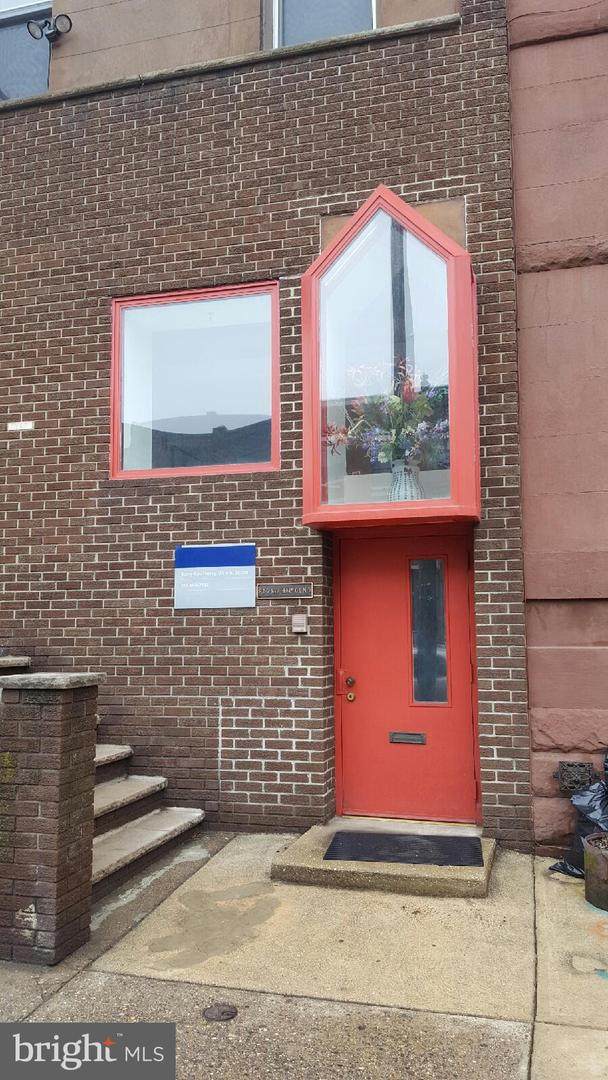 1820 Broad Street - Photo 1