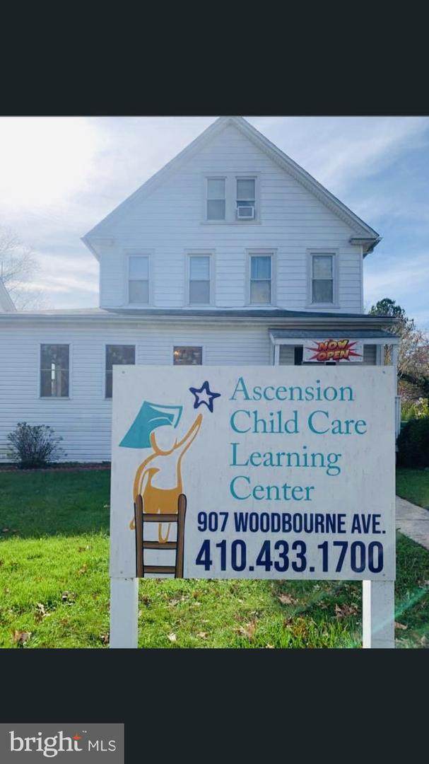 907 Woodbourne Avenue - Photo 1
