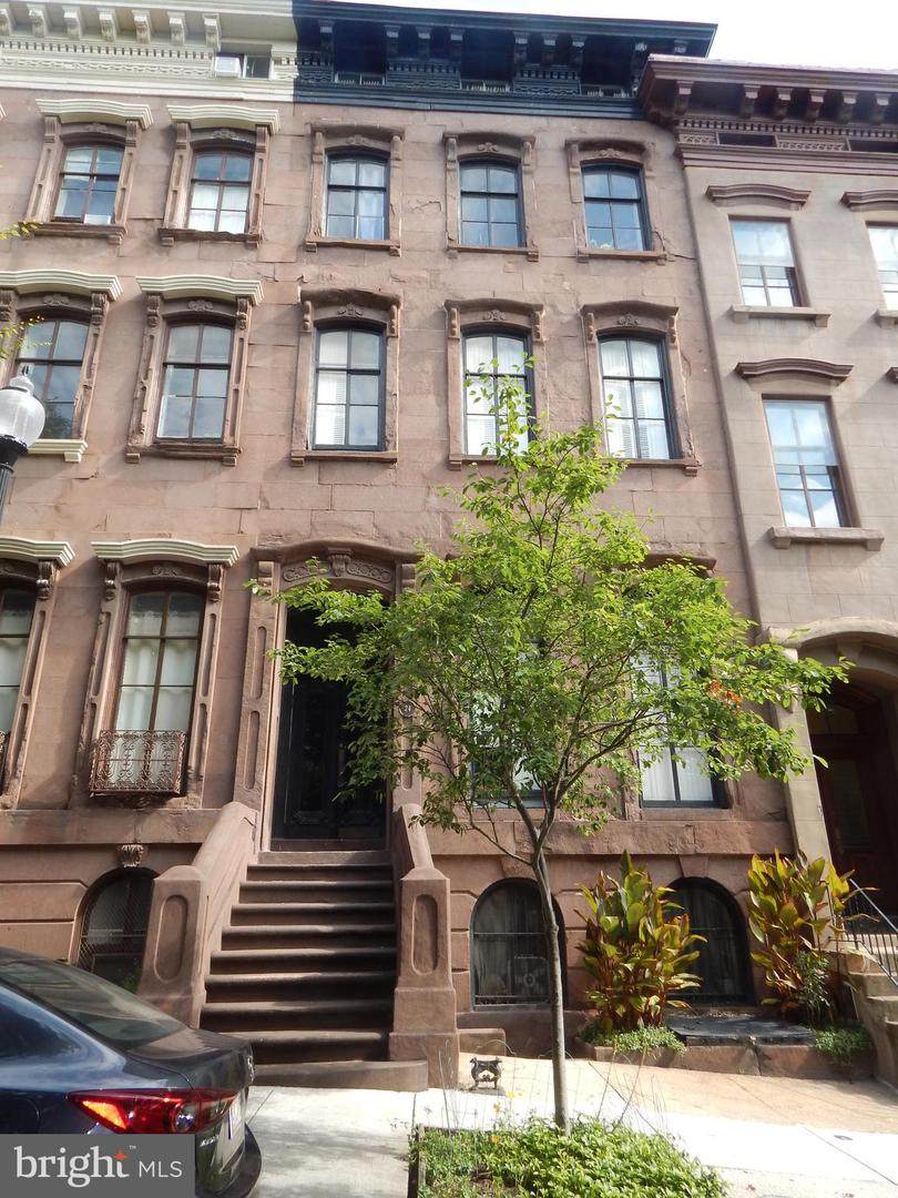 24 Mount Vernon Place - Photo 1