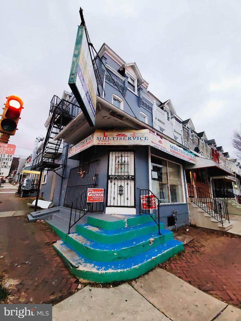 963 11TH Street - Photo 1