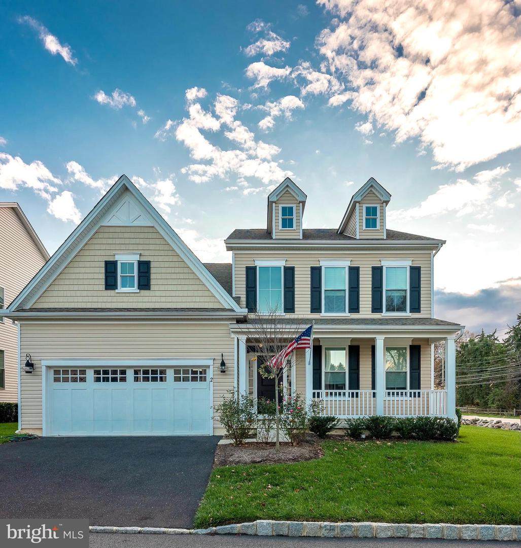 2 Dickinson Ln - Photo 1