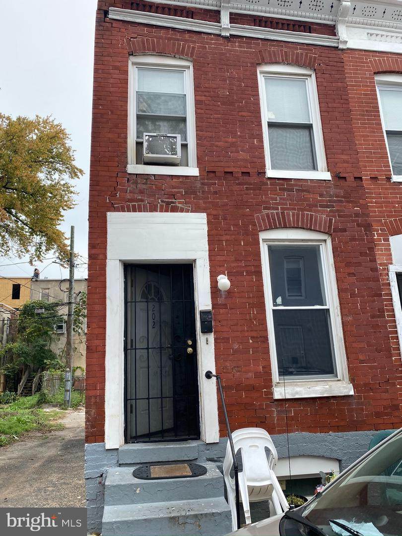 2025 Etting Street - Photo 1