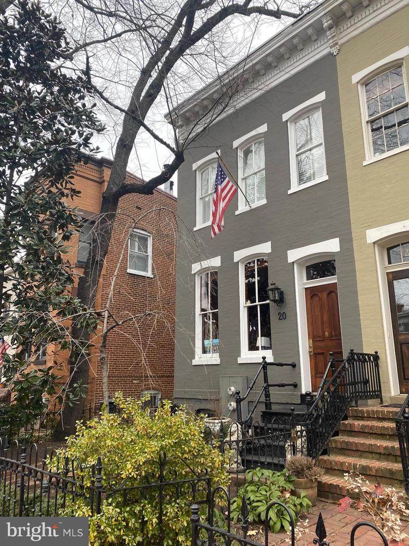20 B 8TH Street - Photo 1