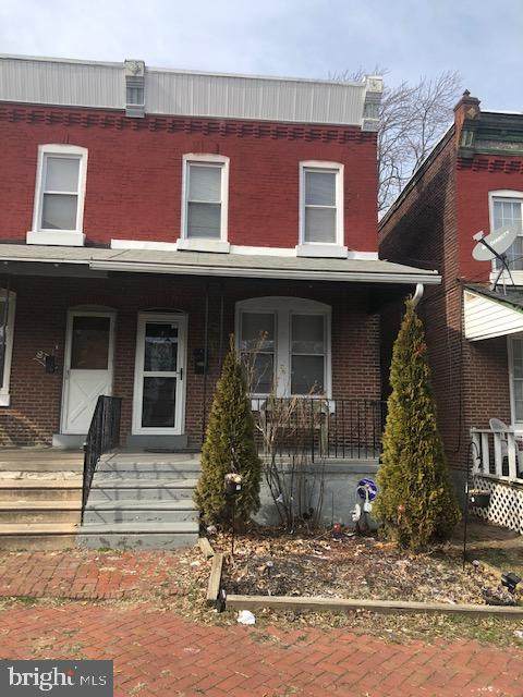 922 5TH Street - Photo 1