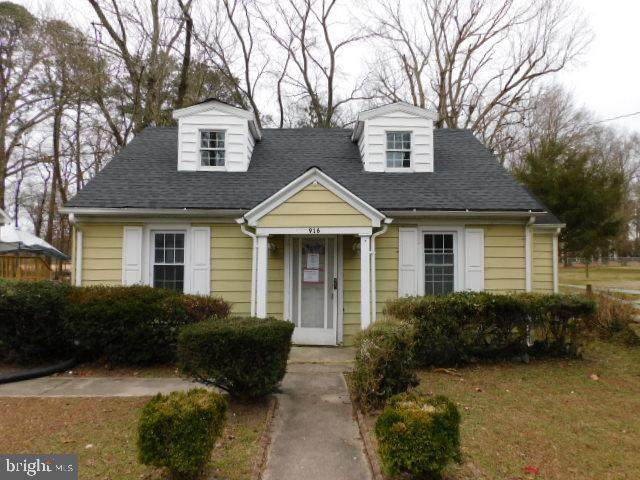 916 Powhatan Boulevard - Photo 1