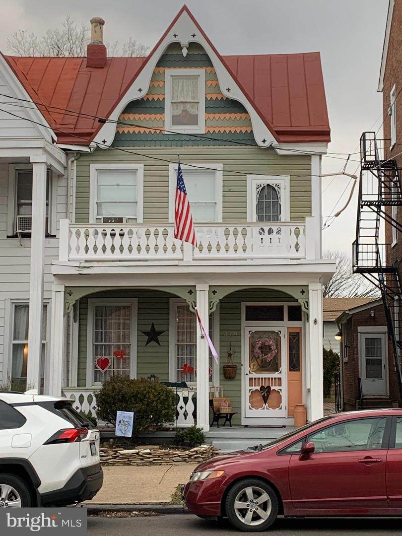 419 Radcliffe Street - Photo 1