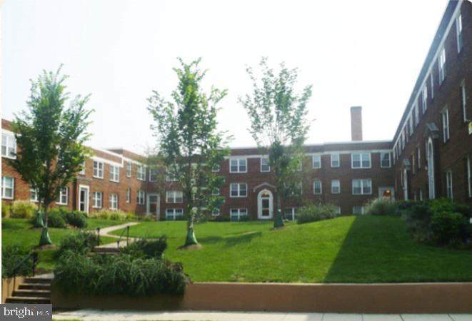 203 16TH Street - Photo 1