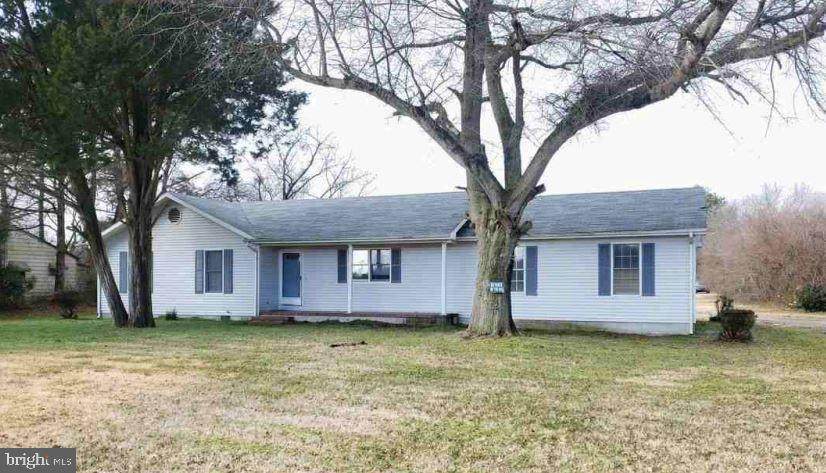106 Webb Avenue - Photo 1