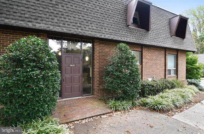 11612 Vantage Hill Road - Photo 1