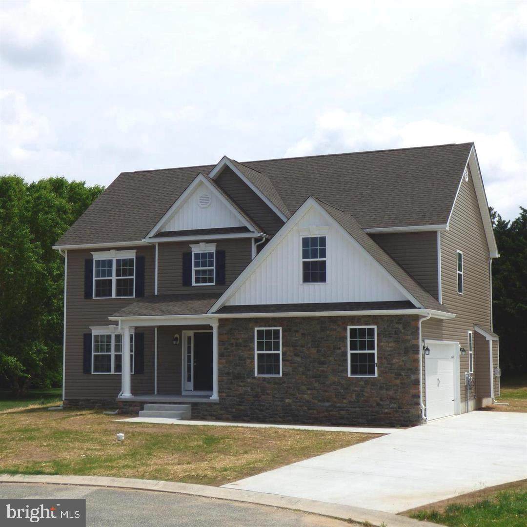 123 Pond Drive - Photo 1
