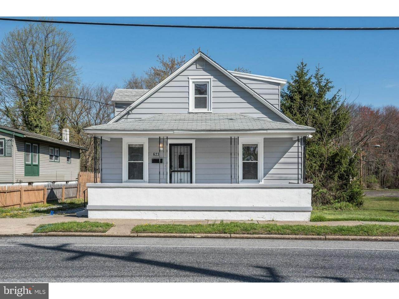 623 Evesham Avenue - Photo 1