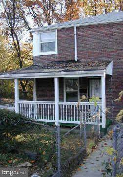 2446 Oakland Street - Photo 1