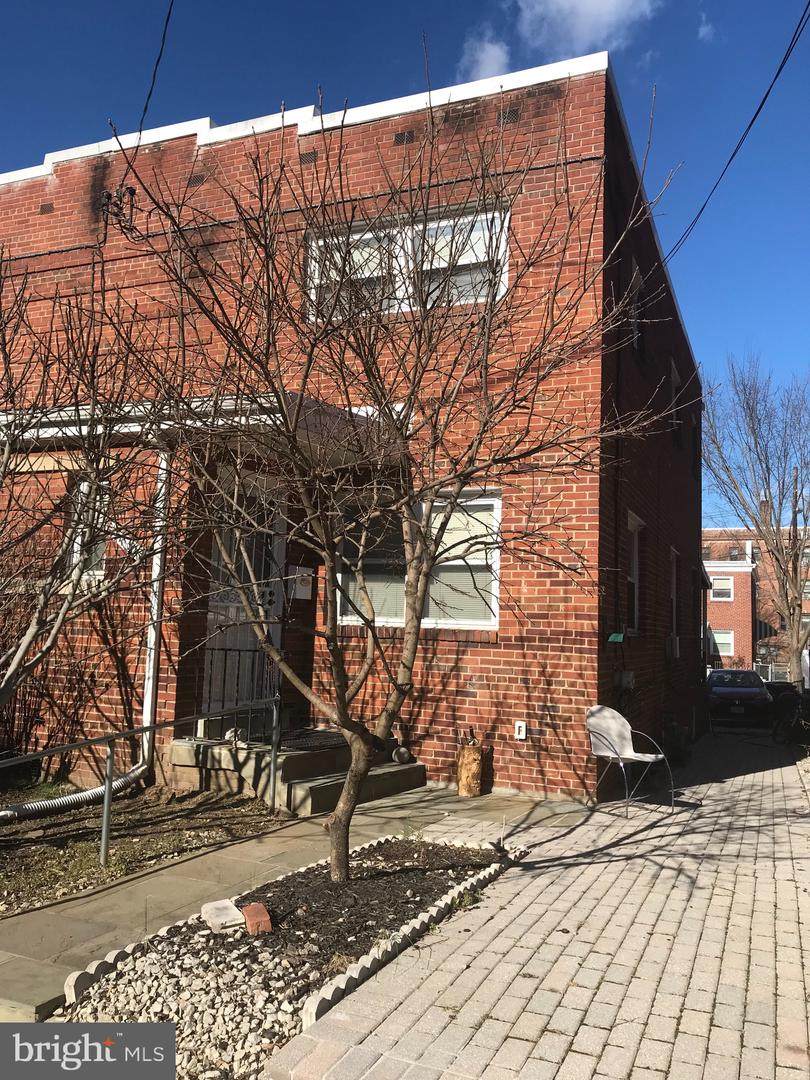 1437 Rittenhouse Street - Photo 1