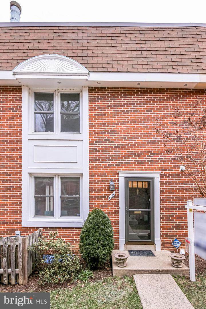 1312 Chetworth Court - Photo 1