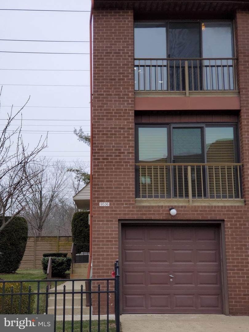 9536 James Street - Photo 1
