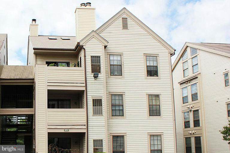 6912-H Mary Caroline Circle - Photo 1