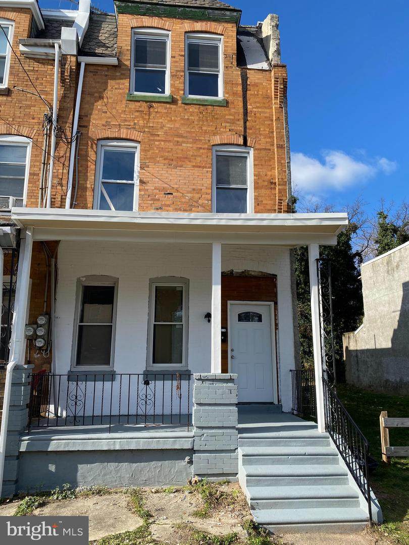 26 51ST Street - Photo 1