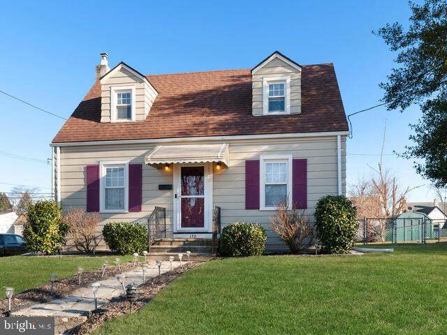 172 Thropp Avenue - Photo 1