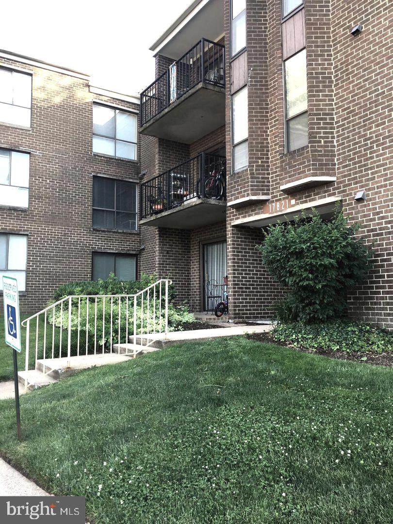 17821 Buehler Road - Photo 1