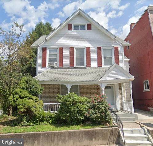 141 13TH Street - Photo 1
