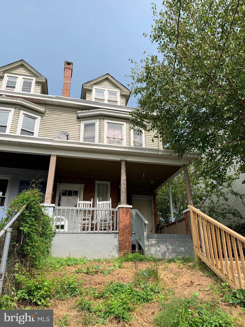 586 Rutherford Avenue - Photo 1