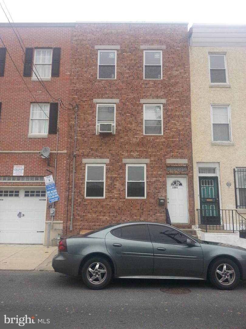 1521 Carpenter Street - Photo 1