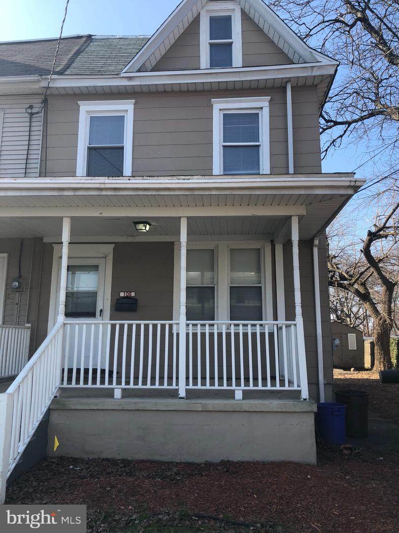 105 Cedar Avenue - Photo 1