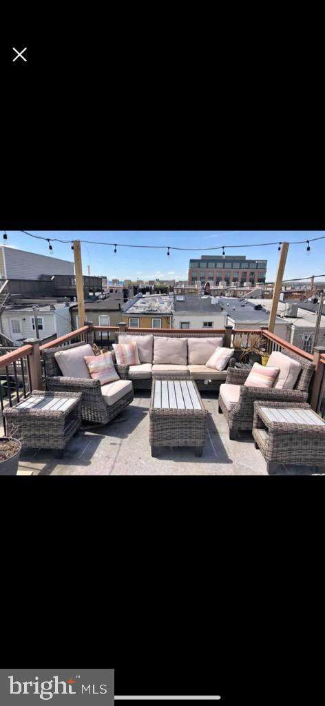 1024 Clinton Street - Photo 1