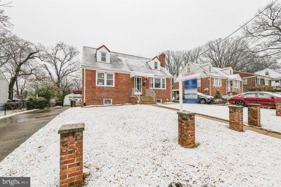 121 Onondaga Drive - Photo 1