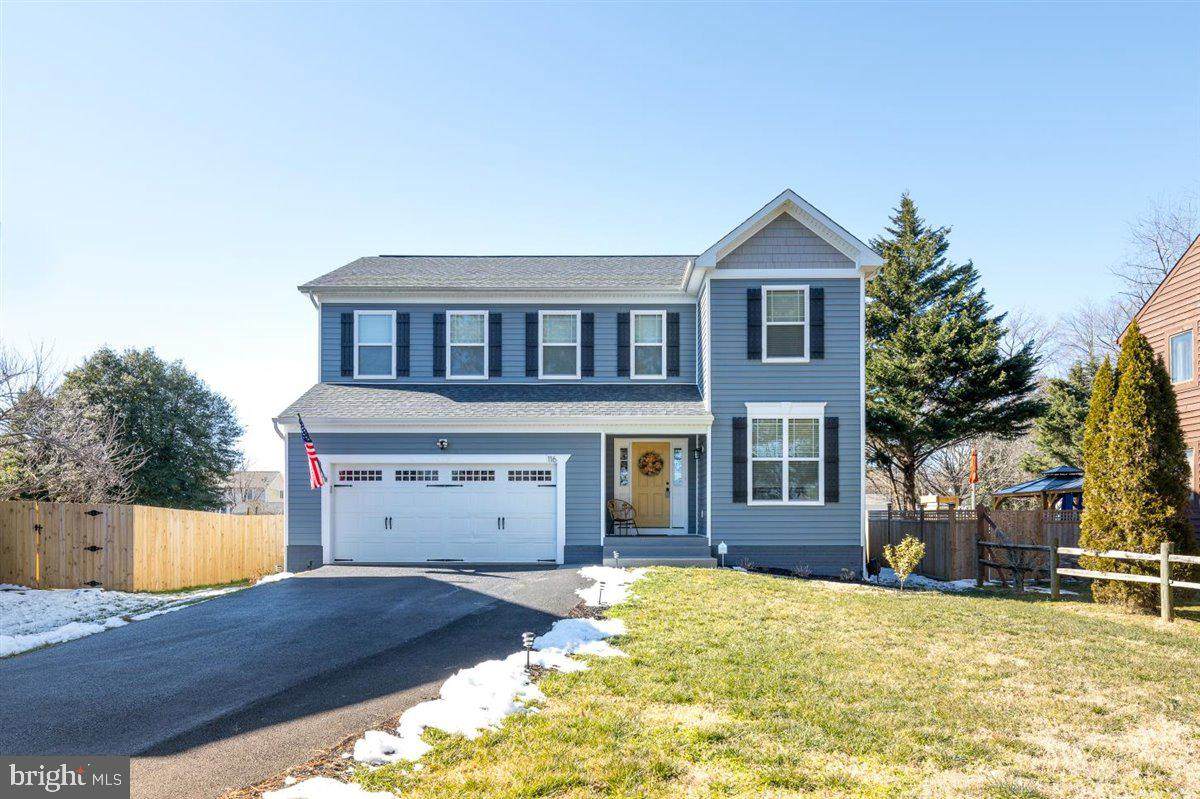 116 Greenway Street - Photo 1