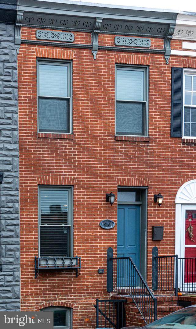 910 Kenwood Avenue - Photo 1