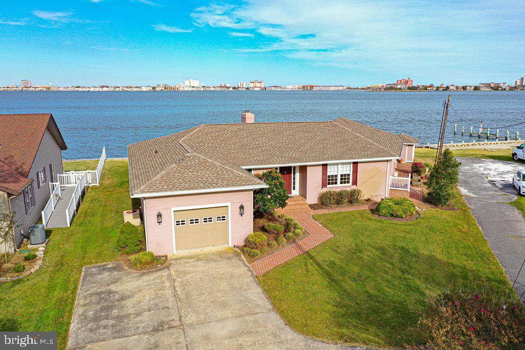 13038 Shore Road - Photo 1