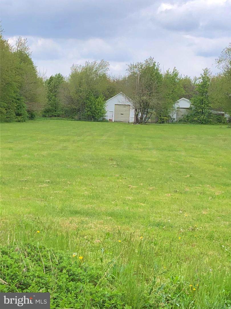 2818 Vine Road - Photo 1