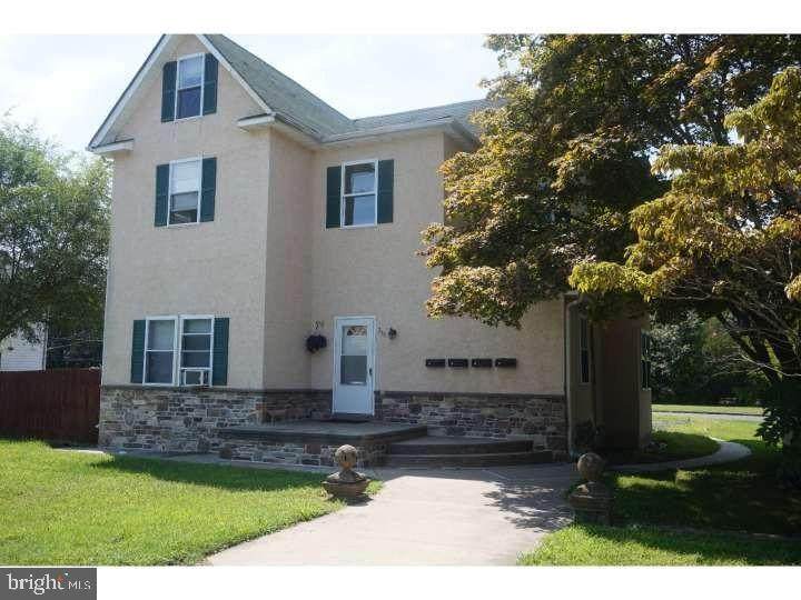 336 Oakwood Avenue - Photo 1