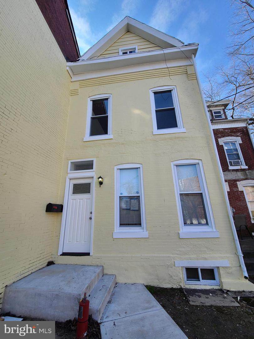 1027 Nottingham Way - Photo 1