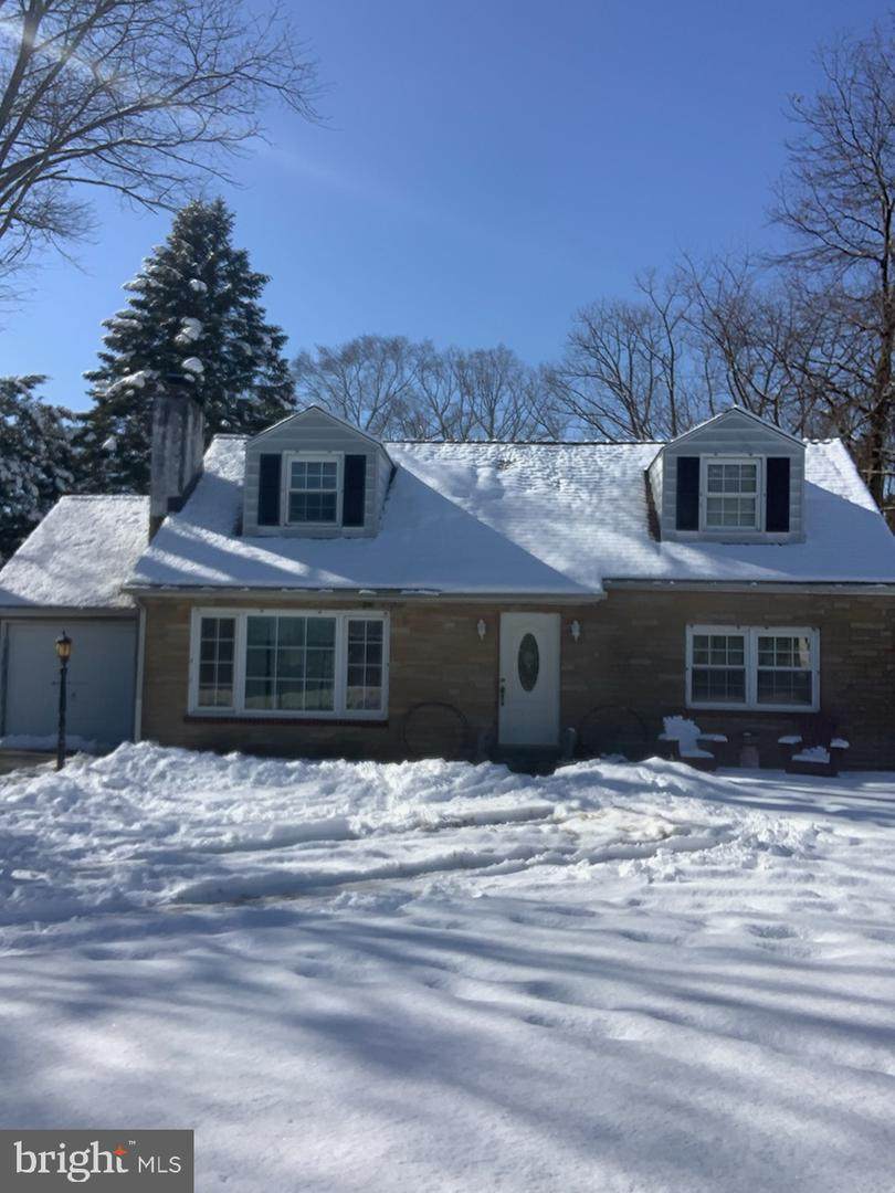 116 Lakeside Boulevard - Photo 1