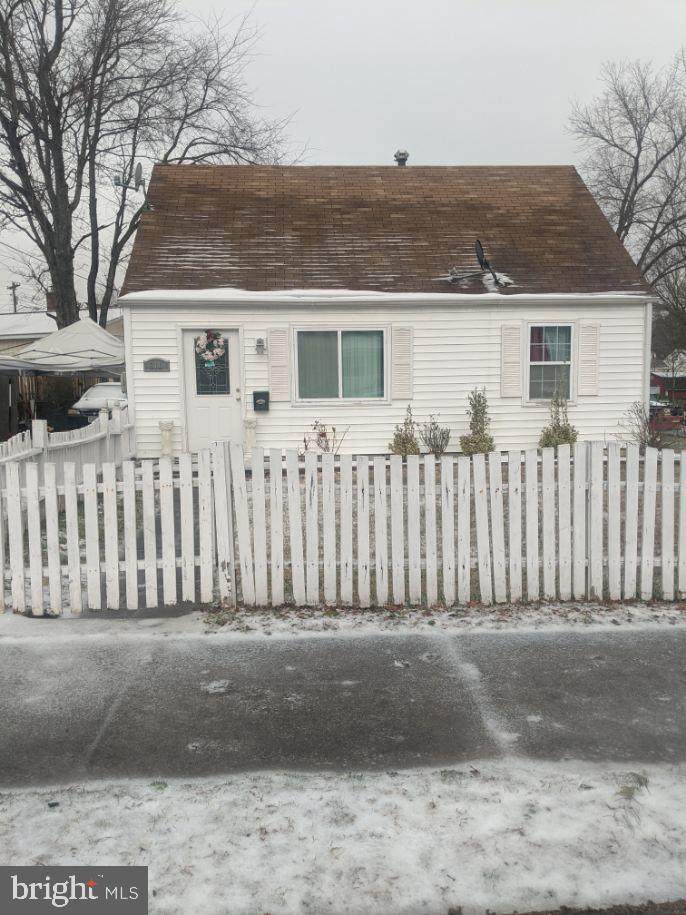 310 Manassas Drive - Photo 1