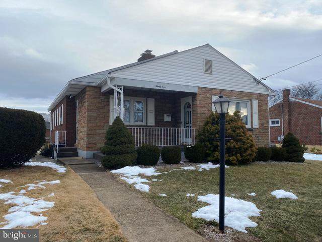 34 Memorial Avenue - Photo 1