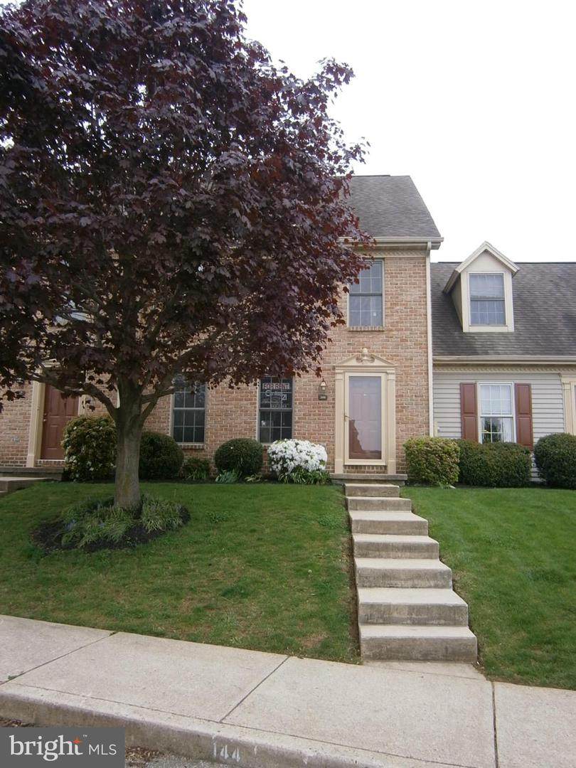 146 Crown Pointe Drive - Photo 1